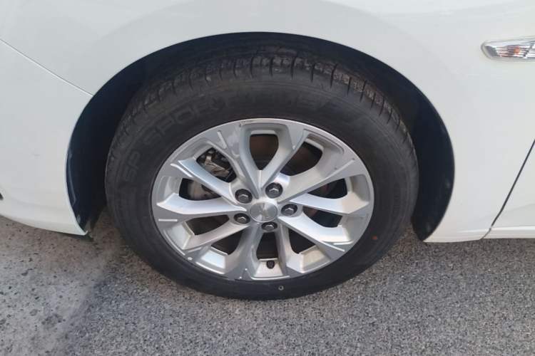 Used Chevrolet Monza 2023 1.5L Dual-Clutch WOW Enjoyment Edition Left Front Wheel Hub