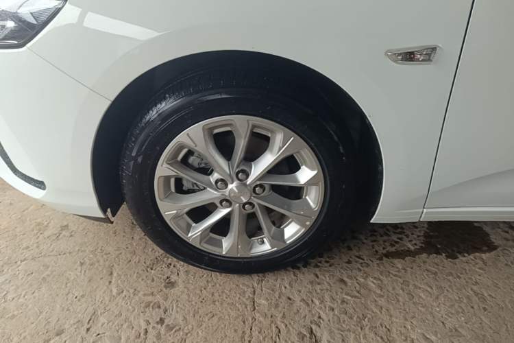 Used Chevrolet Monza 2023 1.5L Dual-Clutch Enjoyment Edition Left Front Wheel Hub