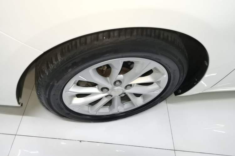 Used Chevrolet Monza 2023 1.5L Dual-Clutch Enjoyment Edition Left Front Wheel Hub