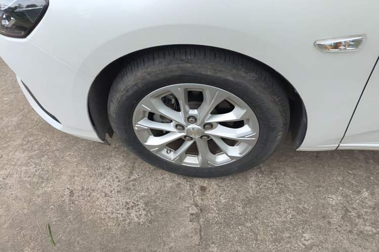 Used Chevrolet Monza 2023 1.5L Dual-Clutch Enjoyment Edition Left Front Wheel Hub