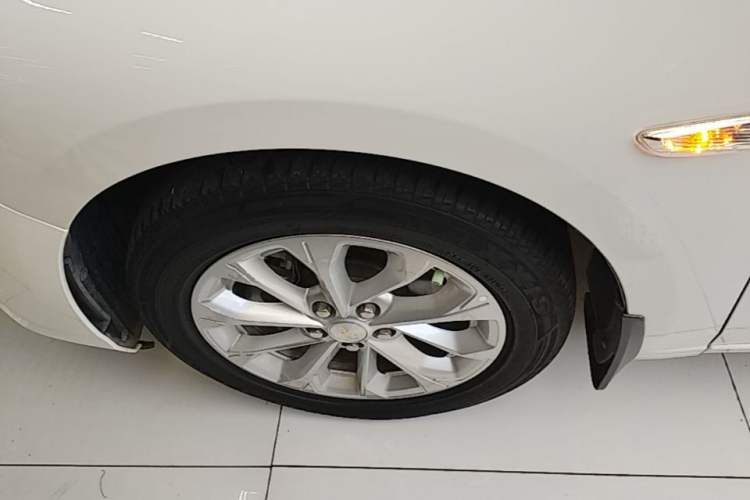Used Chevrolet Monza 2023 1.5L Dual-Clutch WOW Enjoyment Edition Left Front Wheel Hub