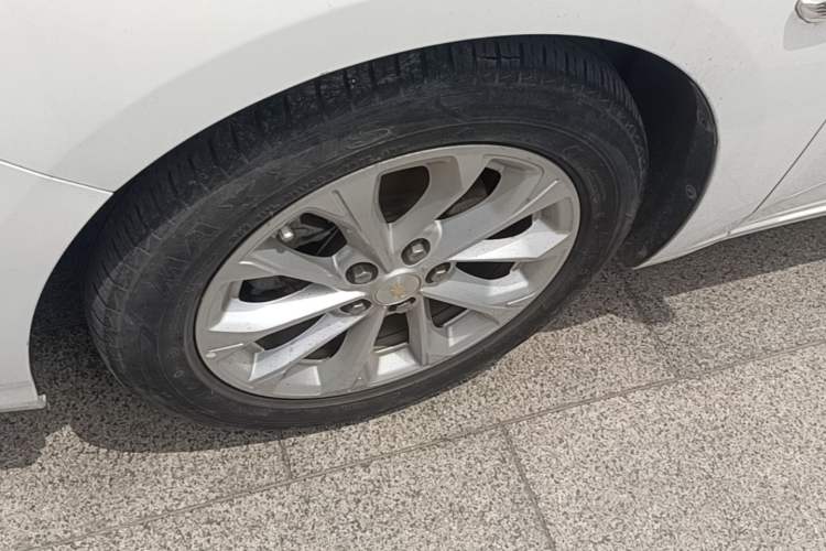 Used Chevrolet Monza 2023 1.5L Dual-Clutch WOW Enjoyment Edition Left Front Wheel Hub