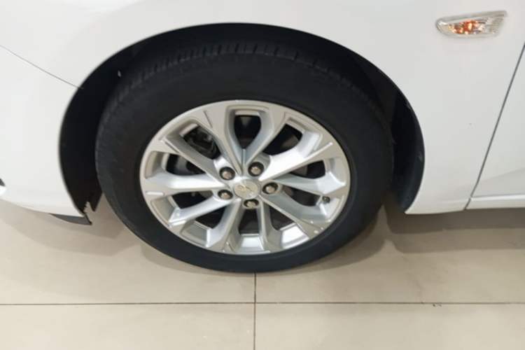 Used Chevrolet Monza 2023 1.5L Dual-Clutch Enjoyment Edition Left Front Wheel Hub
