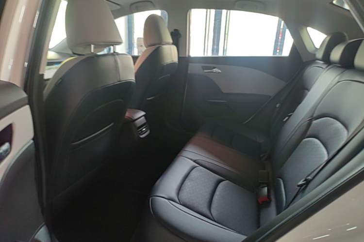 Used Chevrolet Monza 2023 1.5L Dual-Clutch Enjoyment Edition Left Rear Seat