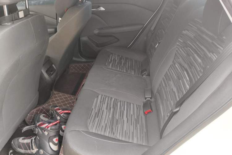Used Chevrolet Monza 2023 1.5L Dual-Clutch Enjoyment Edition Left Rear Seat