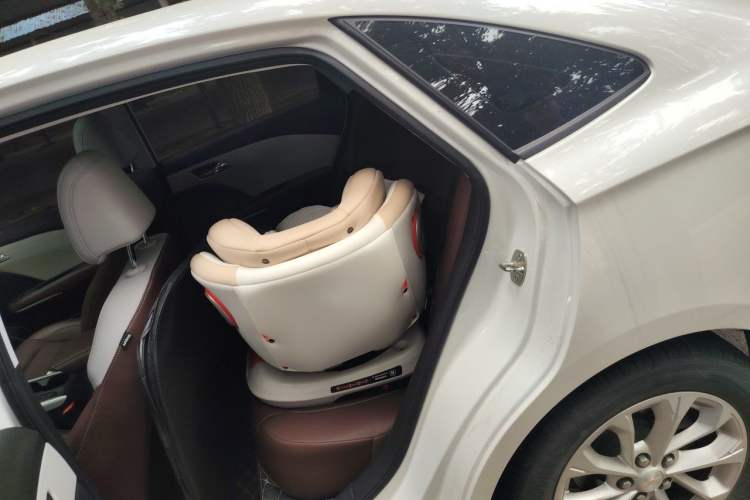 Used Chevrolet Monza 2023 1.5L Dual-Clutch Enjoyment Edition Left Rear Seat