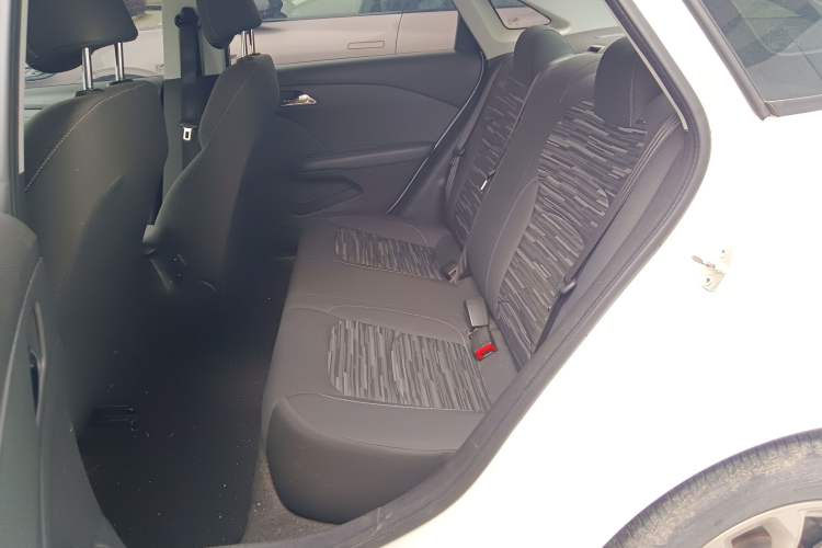 Used Chevrolet Monza 2023 1.5L Dual-Clutch Enjoyment Edition Left Rear Seat