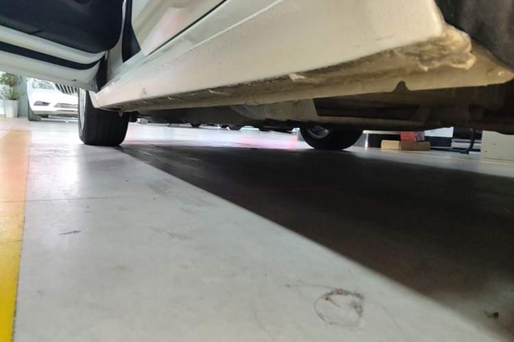 Used Chevrolet Monza 2023 1.5L Dual-Clutch Enjoyment Edition Left Side Sill