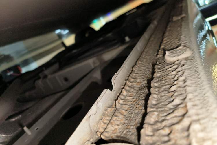 Used Chevrolet Monza 2023 1.5L Dual-Clutch Enjoyment Edition Left Side Sill