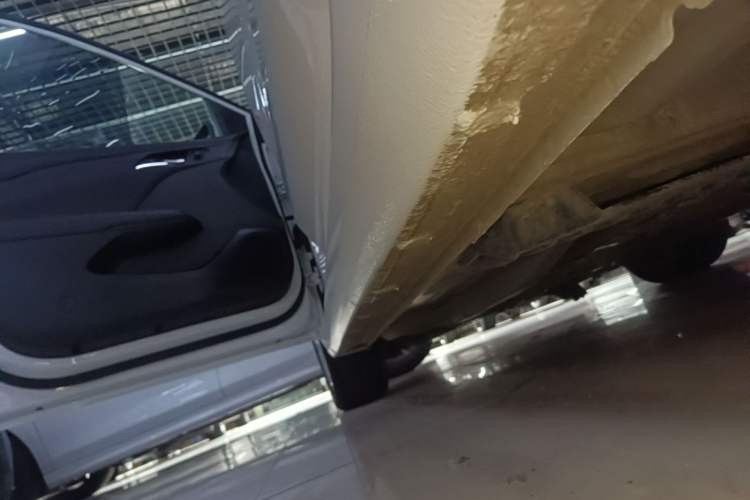 Used Chevrolet Monza 2023 1.5L Dual-Clutch Enjoyment Edition Left Side Sill