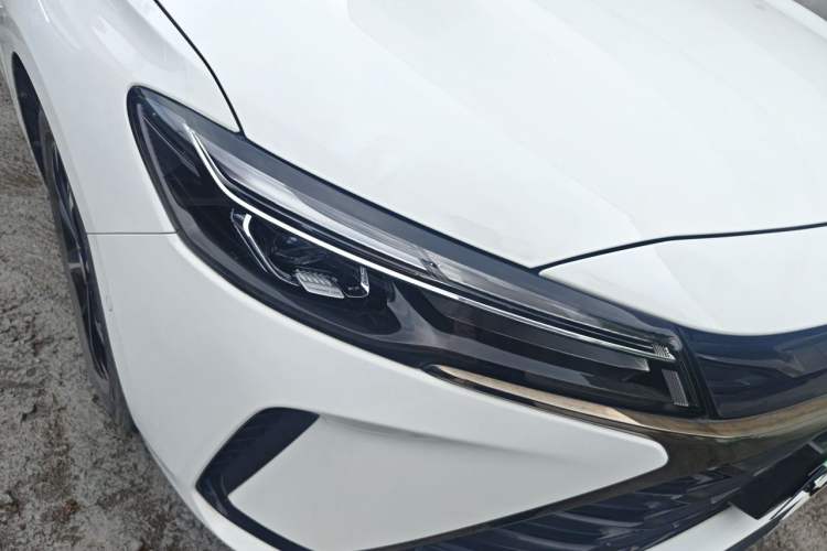 Used Chevrolet Monza 2023 1.3T Mild Hybrid Automatic Luxury Edition Right Front Headlight