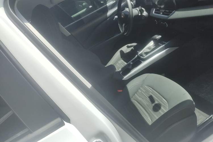 Used Chevrolet Monza 2023 1.5L Dual-Clutch Enjoyment Edition Right Front Seat