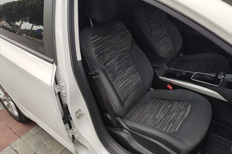 Used Chevrolet Monza 2023 1.5L Dual-Clutch Enjoyment Edition Right Front Seat