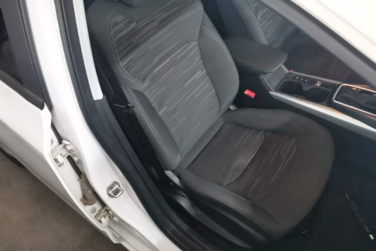 Used Chevrolet Monza 2023 1.5L Dual-Clutch Enjoyment Edition Right Front Seat