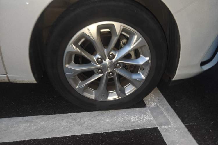 Used Chevrolet Monza 2023 1.5L Dual-Clutch Enjoyment Edition Right Front Wheel Hub