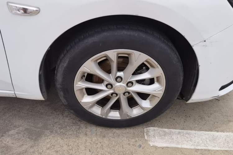 Used Chevrolet Monza 2023 1.5L Dual-Clutch Enjoyment Edition Right Front Wheel Hub