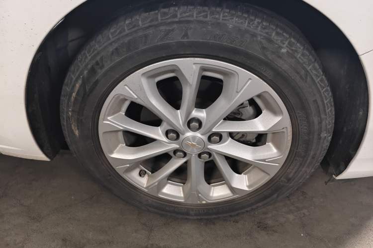 Used Chevrolet Monza 2023 1.5L Dual-Clutch Enjoyment Edition Right Front Wheel Hub