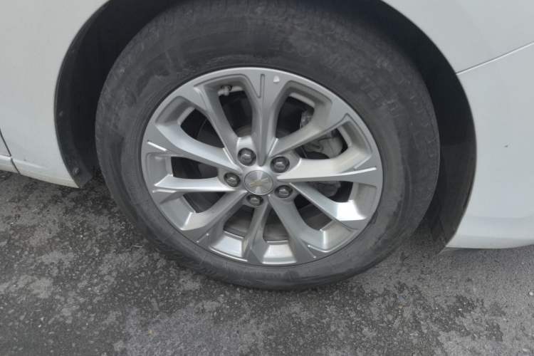 Used Chevrolet Monza 2023 1.5L Dual-Clutch Enjoyment Edition Right Front Wheel Hub