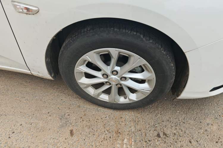 Used Chevrolet Monza 2023 1.5L Dual-Clutch Enjoyment Edition Right Front Wheel Hub