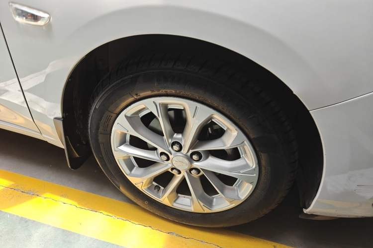 Used Chevrolet Monza 2023 1.5L Dual-Clutch Enjoyment Edition Right Front Wheel Hub