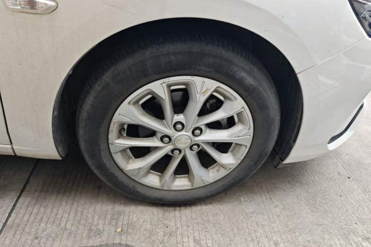 Used Chevrolet Monza 2023 1.5L Dual-Clutch Enjoyment Edition Right Front Wheel Hub