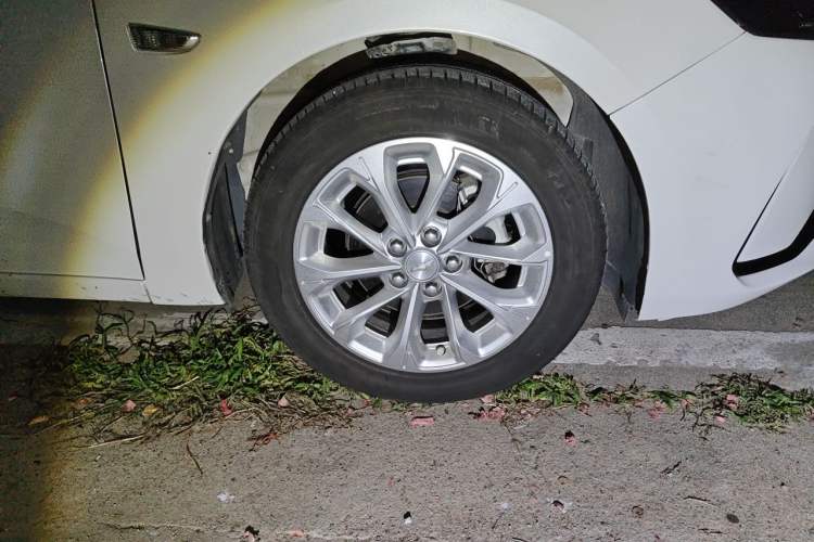 Used Chevrolet Monza 2023 1.5L Dual-Clutch Enjoyment Edition Right Front Wheel Hub