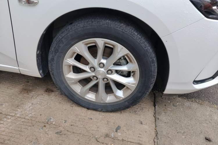 Used Chevrolet Monza 2023 1.5L Dual-Clutch Enjoyment Edition Right Front Wheel Hub
