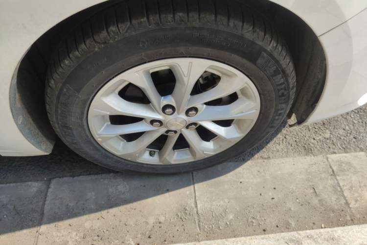 Used Chevrolet Monza 2023 1.5L Dual-Clutch Enjoyment Edition Right Front Wheel Hub