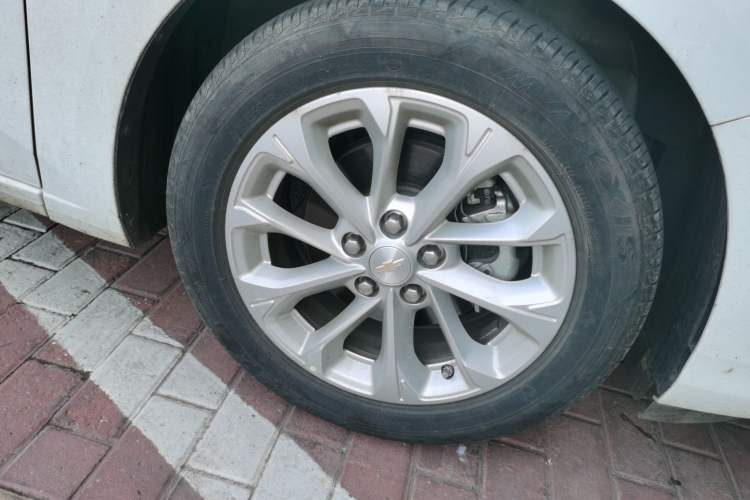 Used Chevrolet Monza 2023 1.5L Dual-Clutch Enjoyment Edition Right Front Wheel Hub