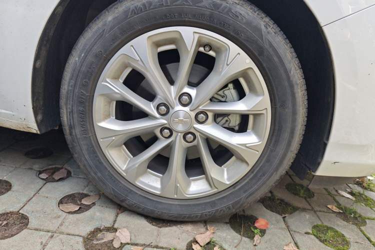 Used Chevrolet Monza 2023 1.5L Dual-Clutch Enjoyment Edition Right Front Wheel Hub