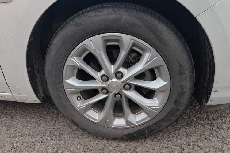 Used Chevrolet Monza 2023 1.5L Dual-Clutch Enjoyment Edition Right Front Wheel Hub
