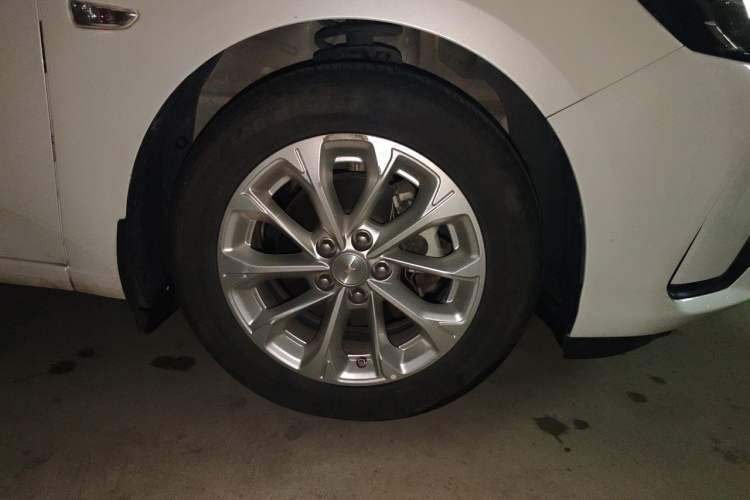 Used Chevrolet Monza 2023 1.5L Dual-Clutch Enjoyment Edition Right Front Wheel Hub