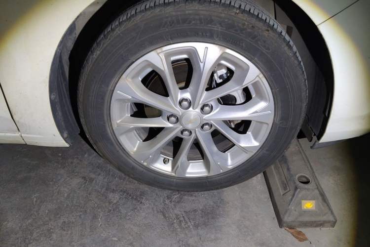 Used Chevrolet Monza 2023 1.5L Dual-Clutch WOW Enjoyment Edition Right Front Wheel Hub