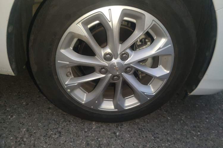 Used Chevrolet Monza 2023 1.5L Dual-Clutch Enjoyment Edition Right Front Wheel Hub