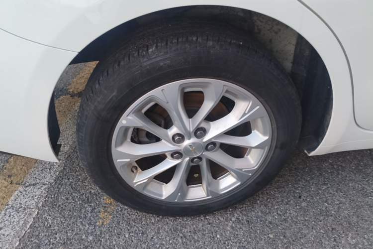Used Chevrolet Monza 2023 1.5L Dual-Clutch WOW Enjoyment Edition Right Rear Wheel Hub
