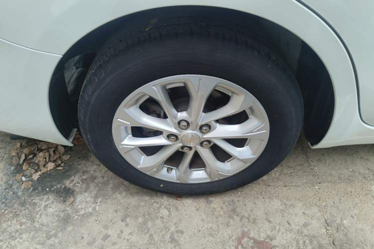 Used Chevrolet Monza 2023 1.5L Dual-Clutch Enjoyment Edition Right Rear Wheel Hub