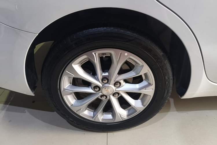 Used Chevrolet Monza 2023 1.5L Dual-Clutch Enjoyment Edition Right Rear Wheel Hub