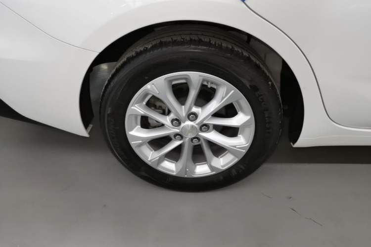 Used Chevrolet Monza 2023 1.5L Dual-Clutch Enjoyment Edition Right Rear Wheel Hub