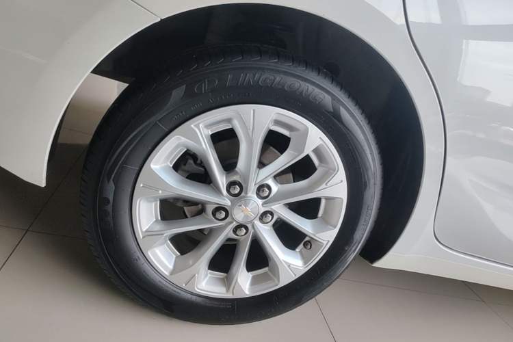 Used Chevrolet Monza 2023 1.5L Dual-Clutch Enjoyment Edition Right Rear Wheel Hub