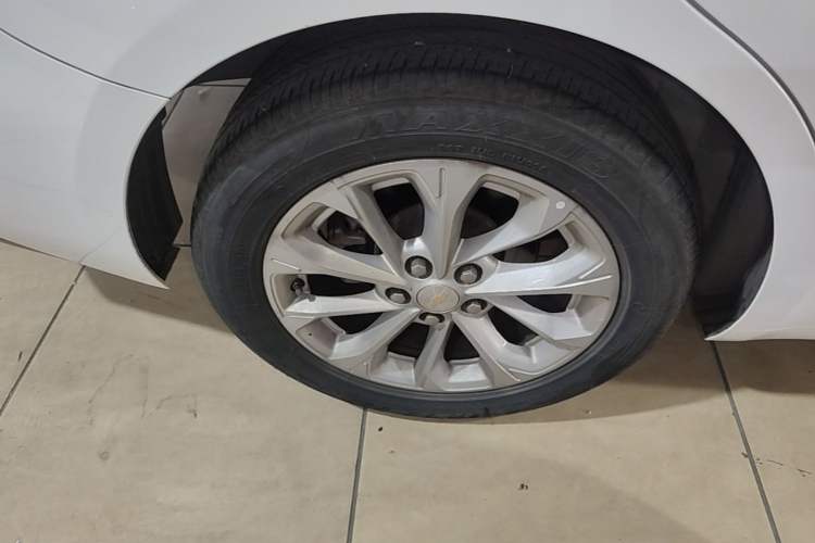 Used Chevrolet Monza 2023 1.5L Dual-Clutch Enjoyment Edition Right Rear Wheel Hub