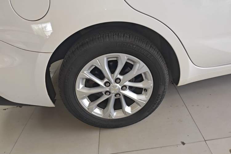 Used Chevrolet Monza 2023 1.5L Dual-Clutch Enjoyment Edition Right Rear Wheel Hub