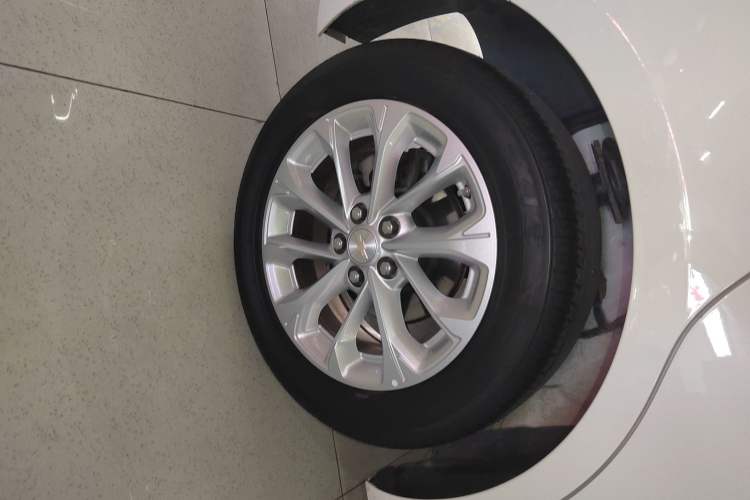 Used Chevrolet Monza 2023 1.5L Dual-Clutch Enjoyment Edition Right Rear Wheel Hub