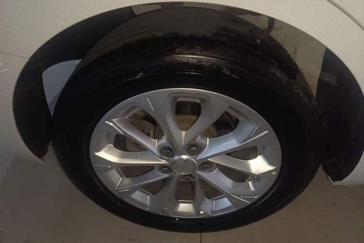 Used Chevrolet Monza 2023 1.5L Dual-Clutch Enjoyment Edition Right Rear Wheel Hub