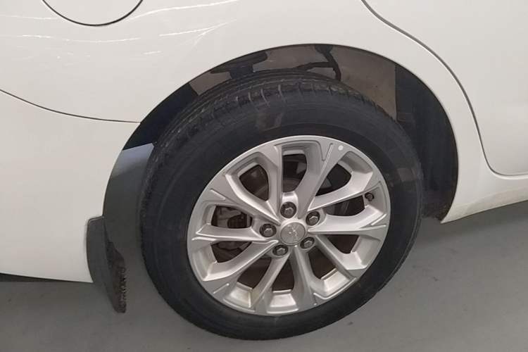 Used Chevrolet Monza 2023 1.5L Dual-Clutch WOW Enjoyment Edition Right Rear Wheel Hub
