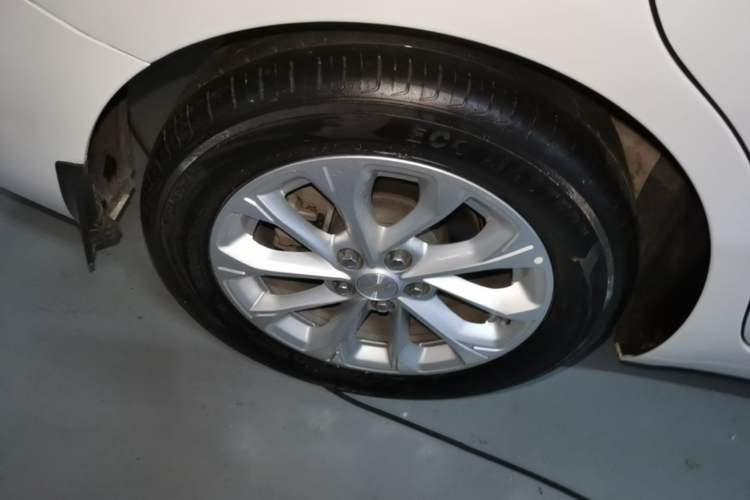 Used Chevrolet Monza 2023 1.5L Dual-Clutch Enjoyment Edition Right Rear Wheel Hub