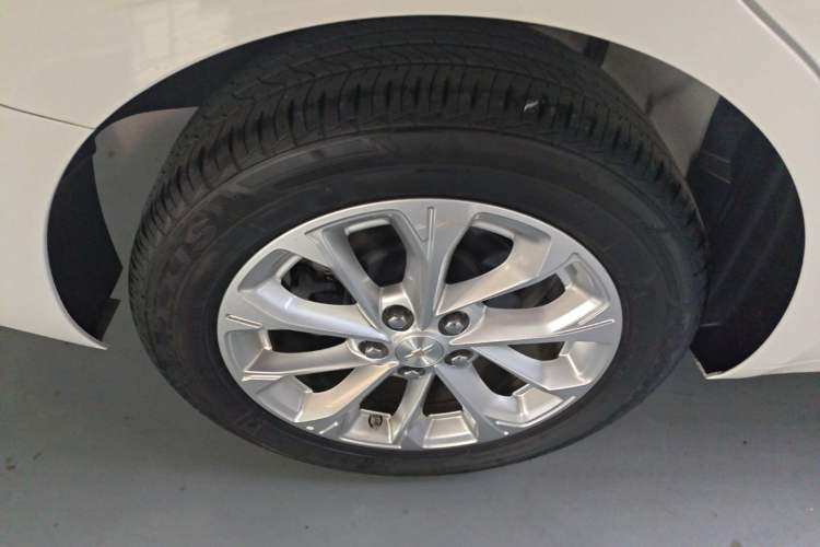 Used Chevrolet Monza 2023 1.5L Dual-Clutch Enjoyment Edition Right Rear Wheel Hub
