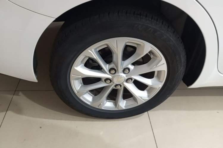 Used Chevrolet Monza 2023 1.5L Dual-Clutch Enjoyment Edition Right Rear Wheel Hub