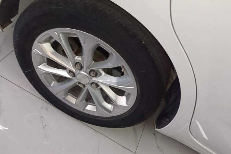 Used Chevrolet Monza 2023 1.5L Dual-Clutch Enjoyment Edition Right Rear Wheel Hub