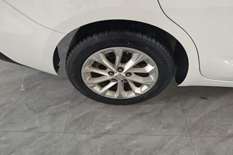 Used Chevrolet Monza 2023 1.5L Dual-Clutch Enjoyment Edition Right Rear Wheel Hub