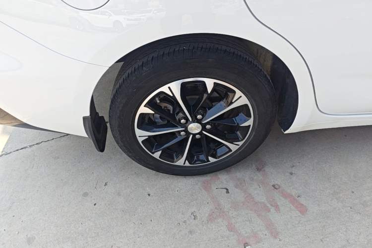 Used Chevrolet Monza 2023 1.3T Mild Hybrid Automatic Luxury Edition Right Rear Wheel Hub